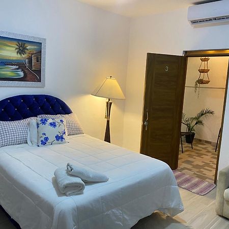Only Room By Merengue House, 8 Minutos Airport Monte Adentro  Экстерьер фото