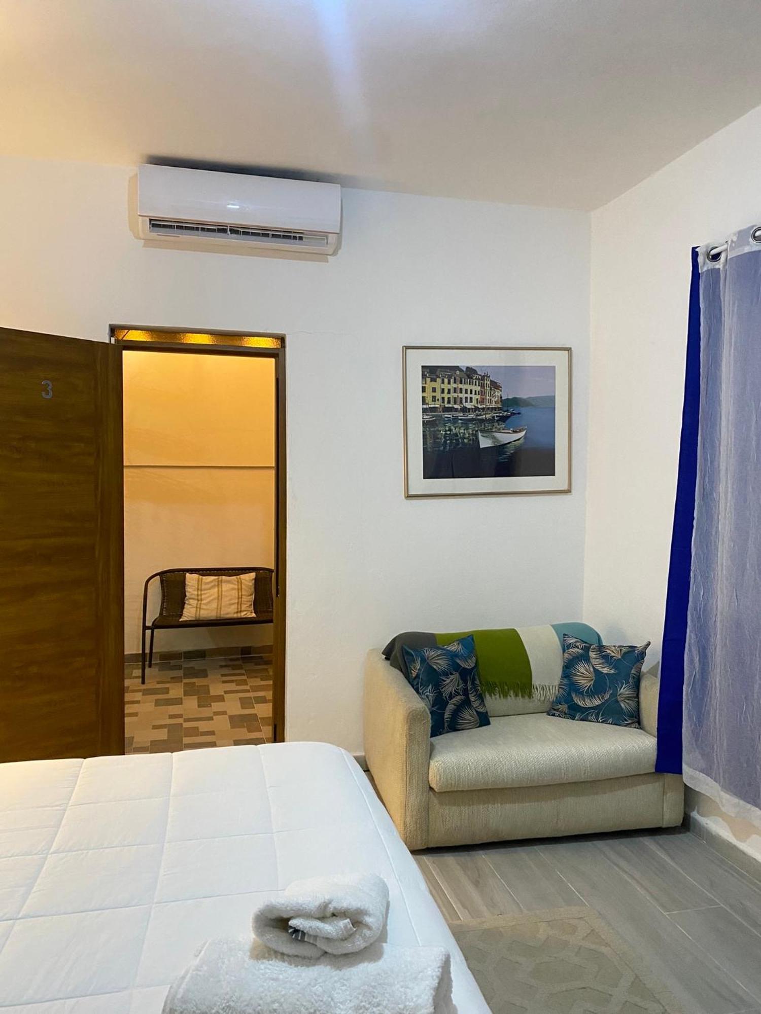 Only Room By Merengue House, 8 Minutos Airport Monte Adentro  Экстерьер фото